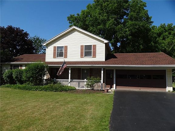 2nd image of 1 Cloverleaf Dr