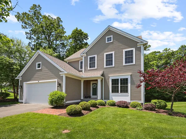 30 Carson Way #30, Simsbury, CT 06070
