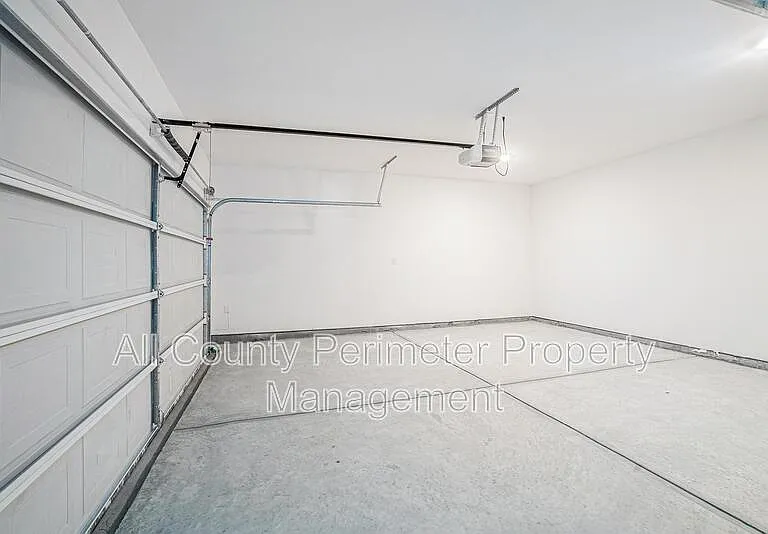 607 Silver Moon Dr — Photo 33