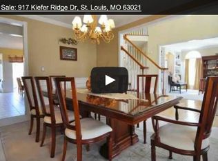 917 Kiefer Ridge Dr, Ballwin, MO 63021