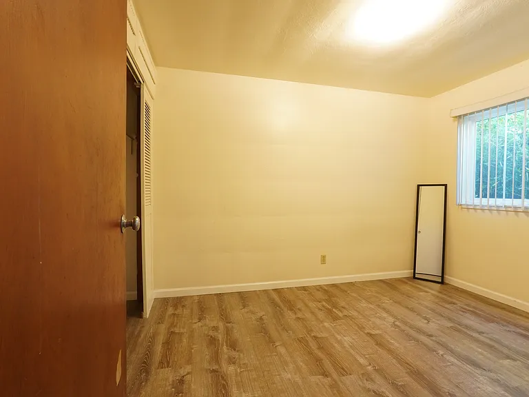Smaller bedroom