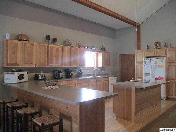 4th image of 108 E Cottonwood St