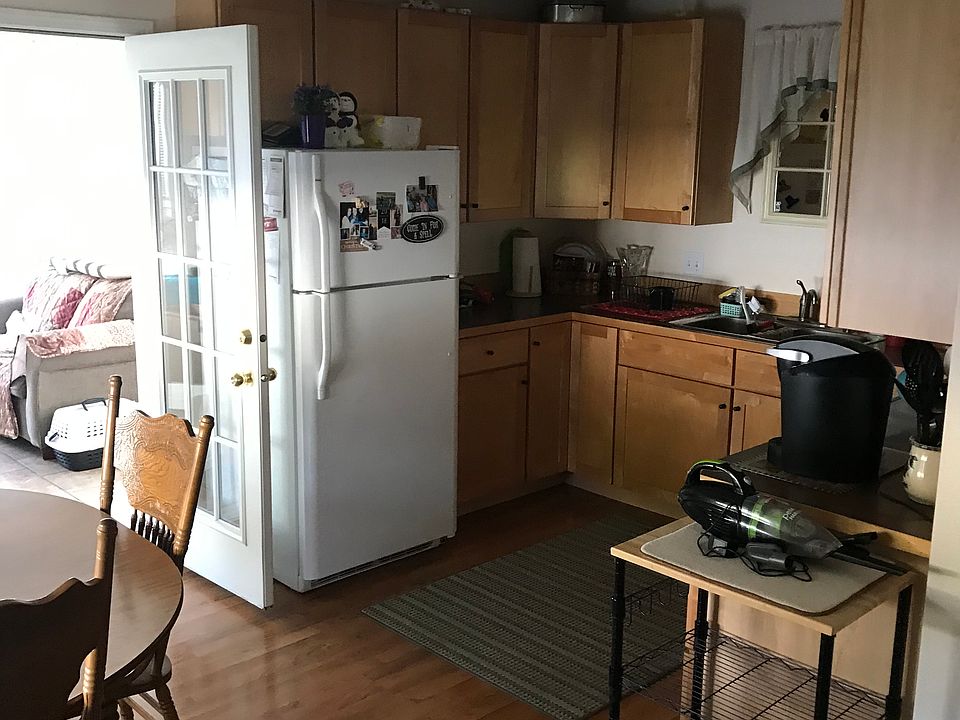 1st image of 1434 E Mason St