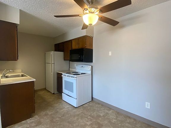 4th image of 411 W 1st St #204