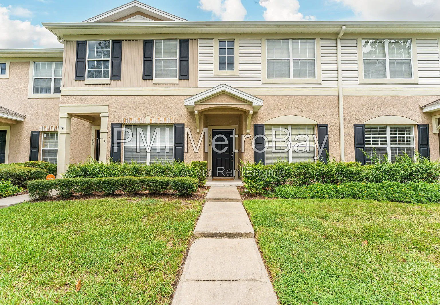 3 bed, 2.5 bath, 1383 sqft, $2,200 — Photo 1