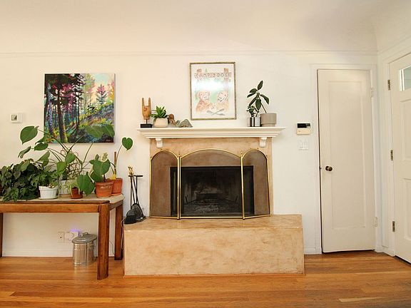 4th image of 2834 NW Upshur St