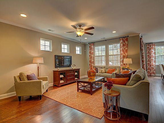 5th image of 2039 Longhorn Ln