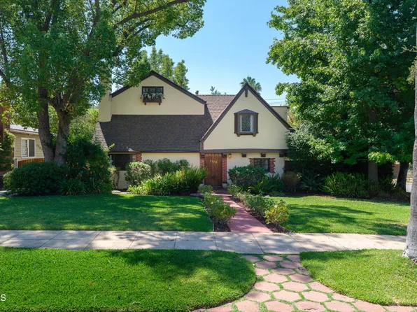 1238 E Woodbury Rd, Pasadena, CA 91104