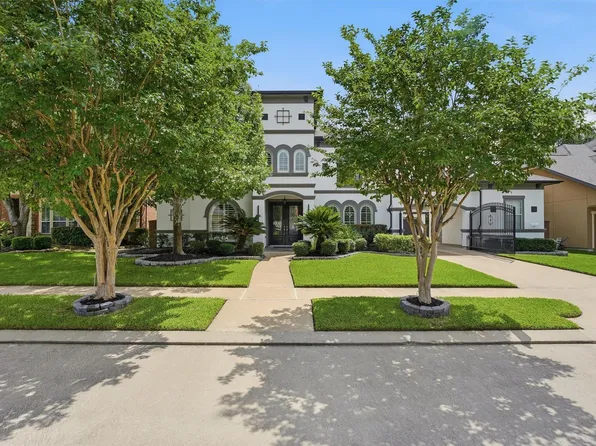 18726 Scoresby Manor Dr, Spring, TX 77379