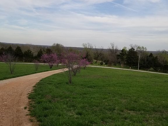 2nd image of 11957 N Farm Road 101