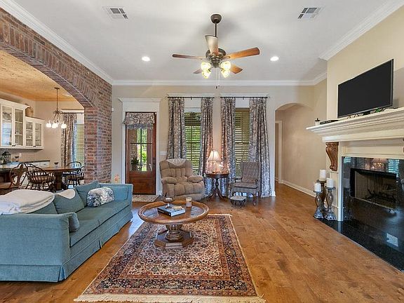 5th image of 3766 Willow Wood Dr