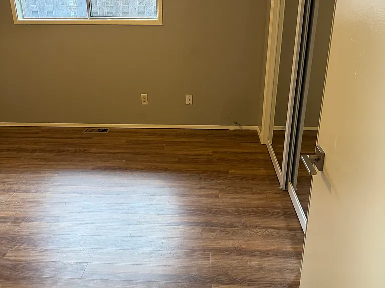 2132 NE Barberry Ct — Photo 17