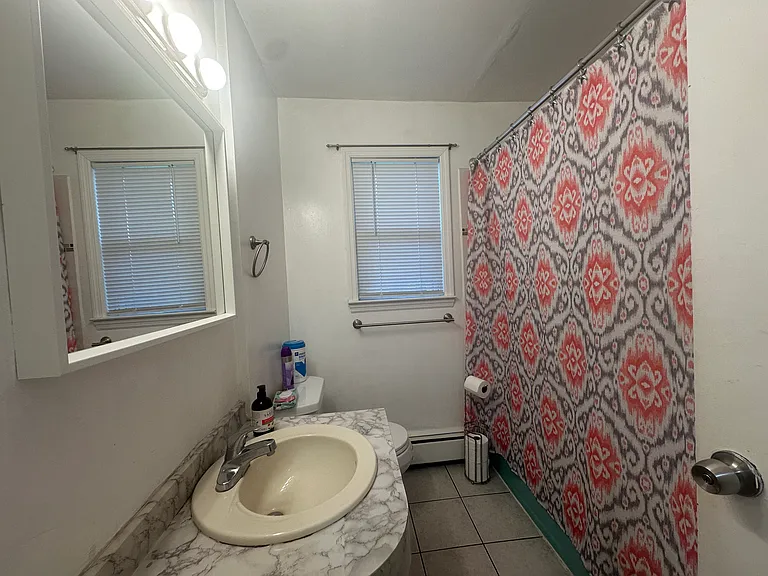 90 Coles St #1 — Photo 9