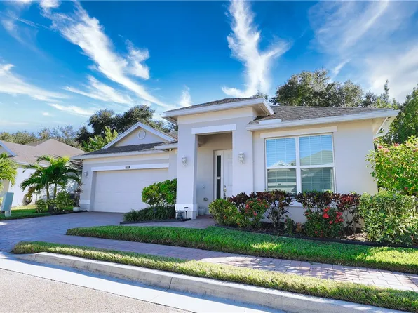 2201 Timberlake Cir, Vero Beach, FL 32966