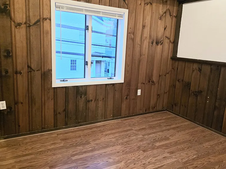 55 Cottage Pl #B — Photo 5