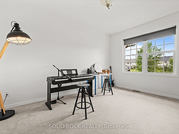 5th image of 6617 Calwood Ave E