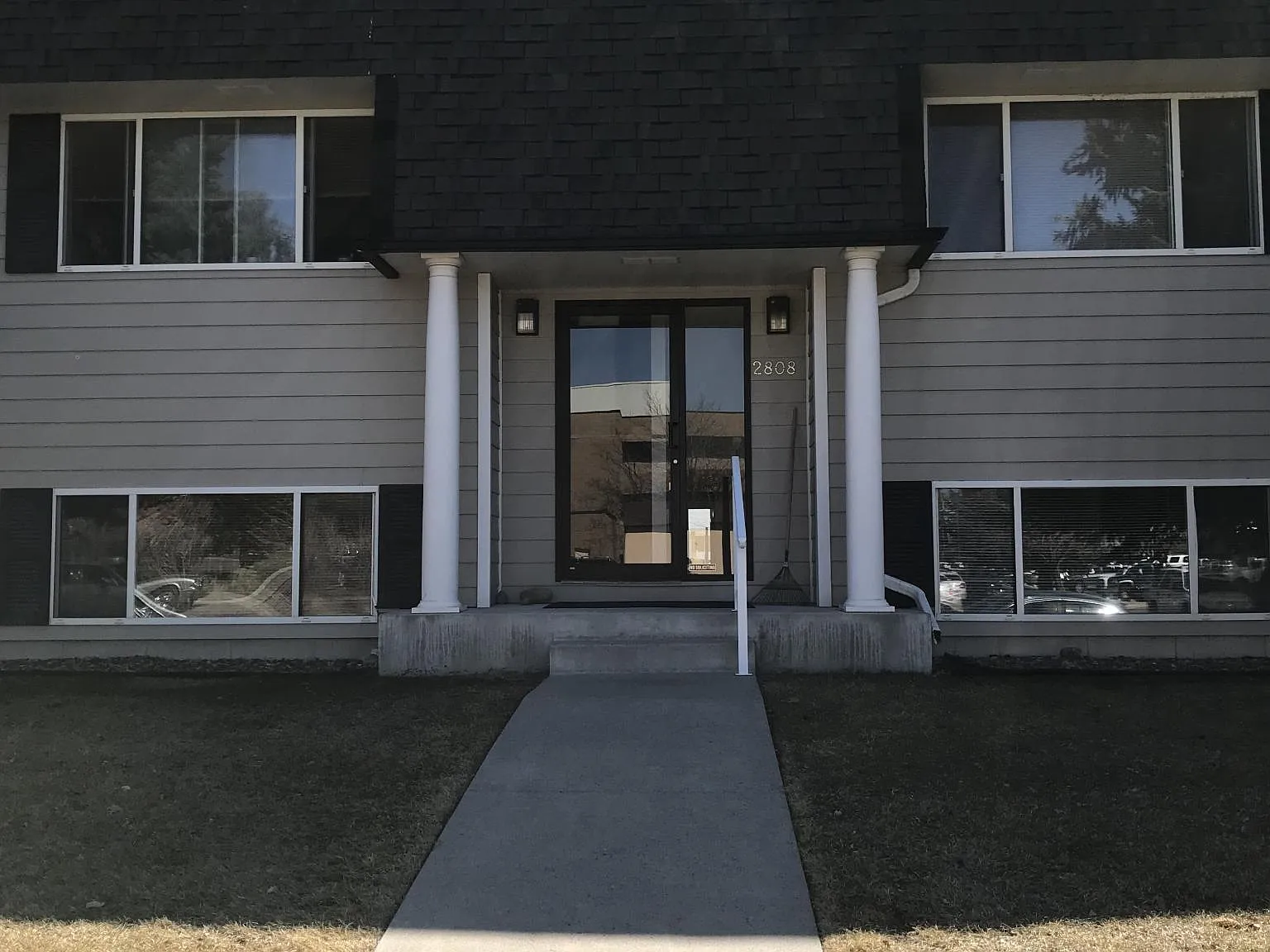 2 bed, 850 sqft, $1,000 — Photo 1
