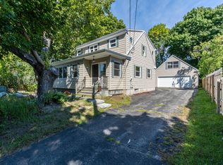 24 Orchard Rd, Cape Elizabeth, ME 04107
