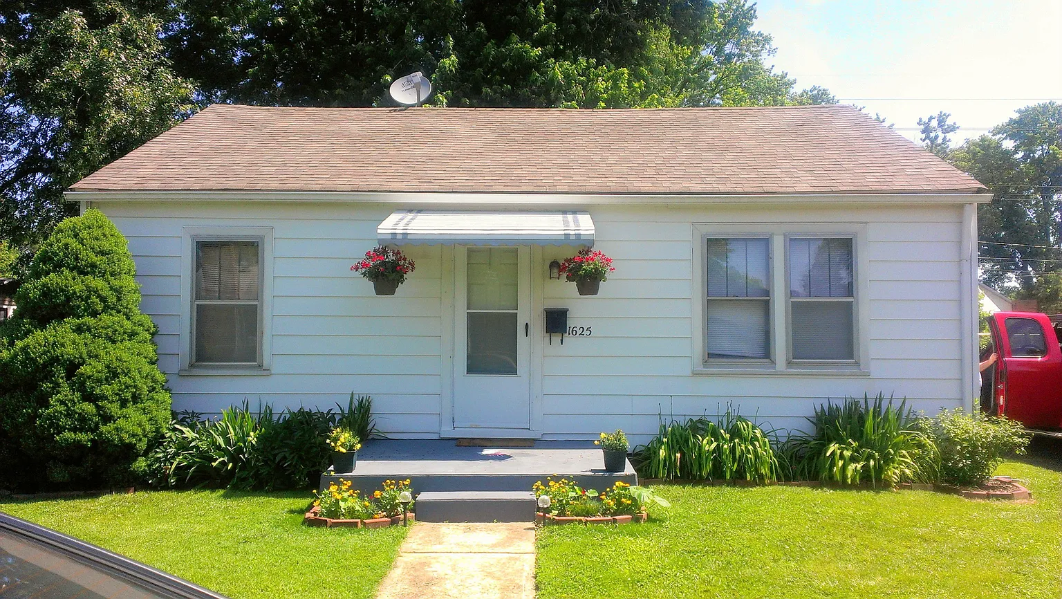 1625 Ferguson Ave photo 1