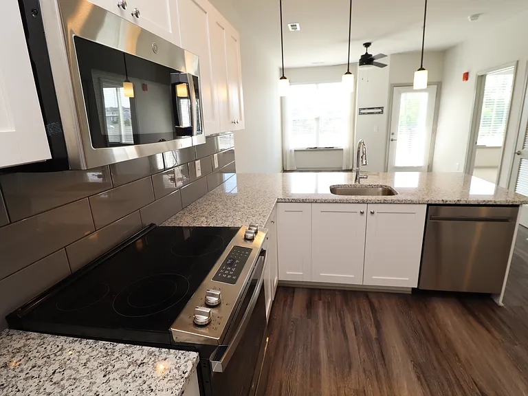 2402 Gathering Square Ct — Photo 8
