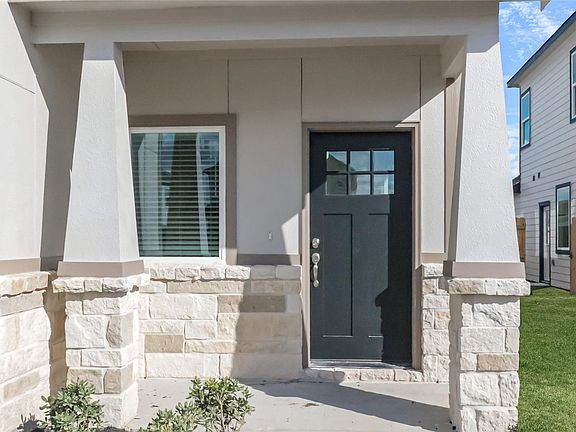 4th image of 6635 Escondido Dr