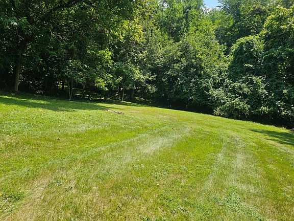 3rd image of 9230 E Bend Rd
