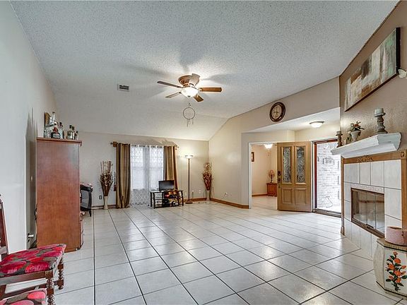 3rd image of 4404 Bessie Dr