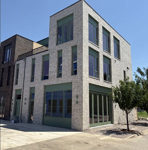 1640 Spoke St #1 — Photo 1