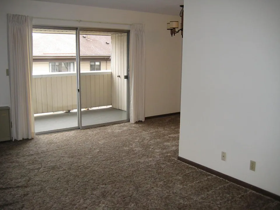 Living room / Dining area