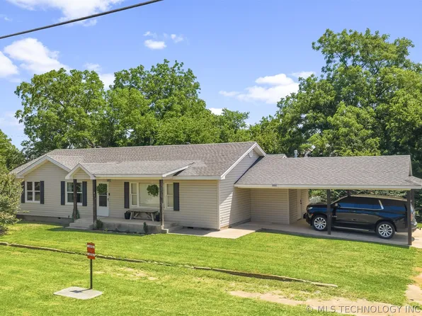 1126 W 12th St, Sulphur, OK 73086