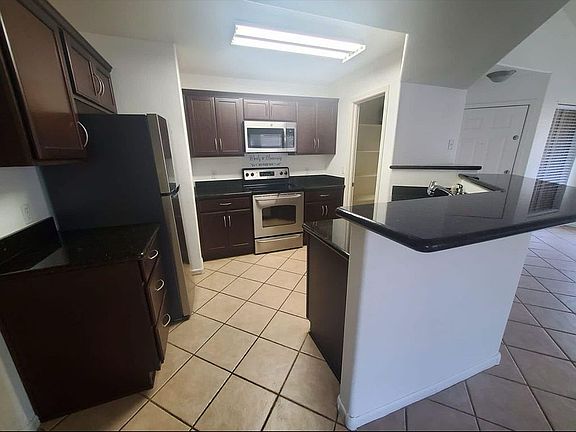3rd image of 17017 N 12th St Unit 1036