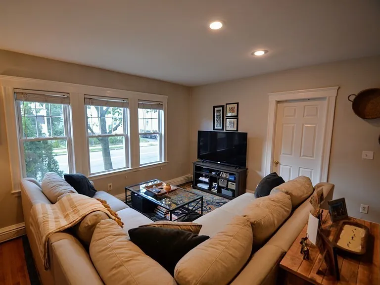 103 Welles Ave #1L — Photo 3