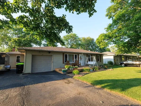 310 W Belle St, Oreana, IL 62554