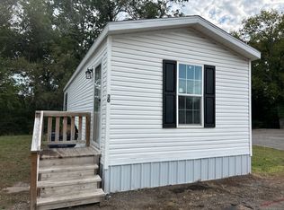 917 N 13th St #30, Salina, KS 67401