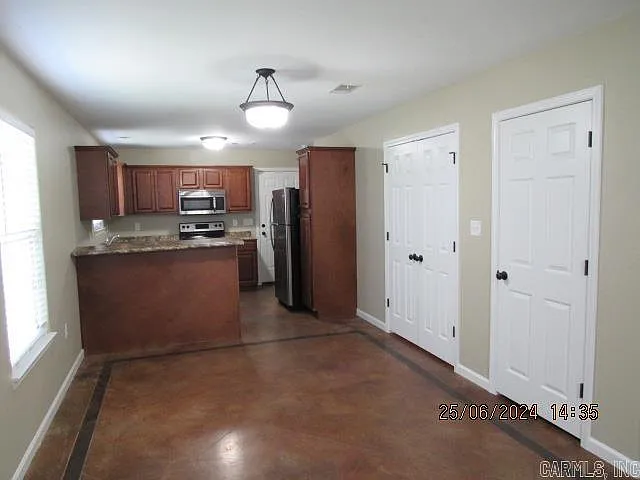 3 bed, 2.0 bath, 1154 sqft, $1,200 — Photo 4