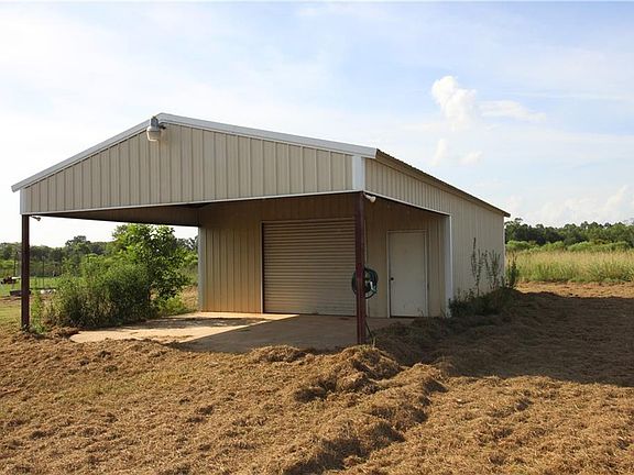 4th image of 255 English Rd