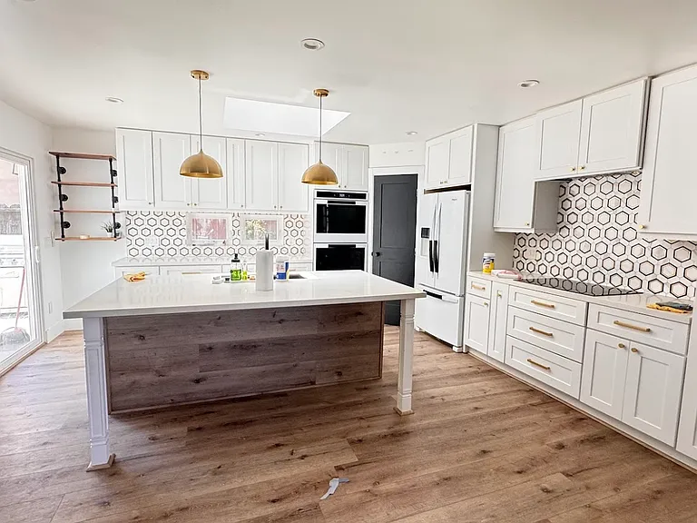 4270 Rous St — Photo 14