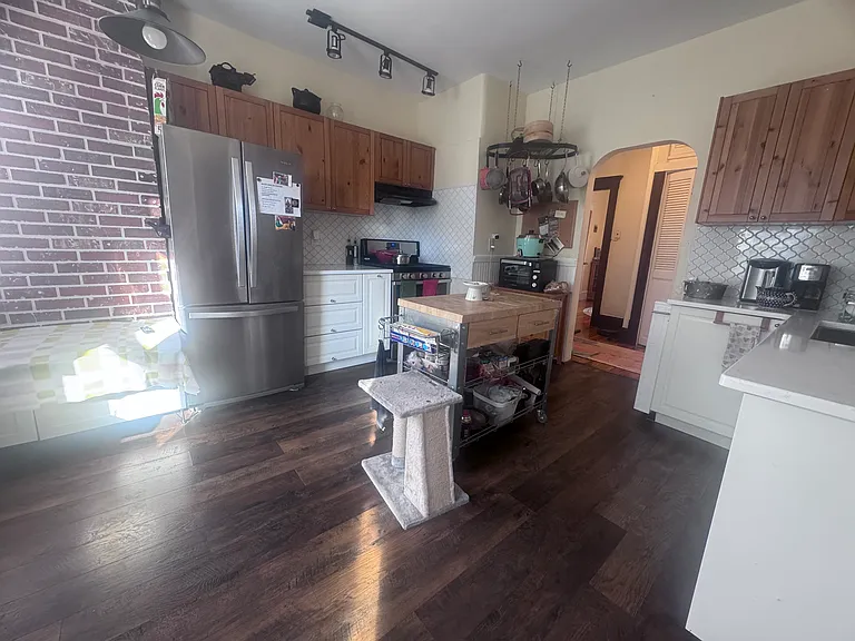 93 Beech St #2 — Photo 5