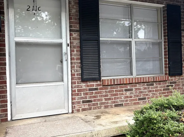 205 Durst Ave W #211C, Greenwood, SC 29649