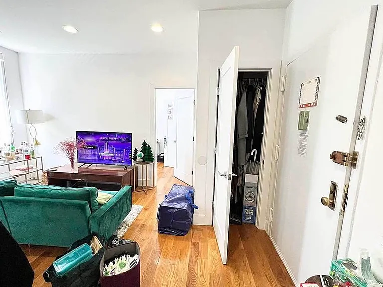 317 W 121st St #2B — Photo 7