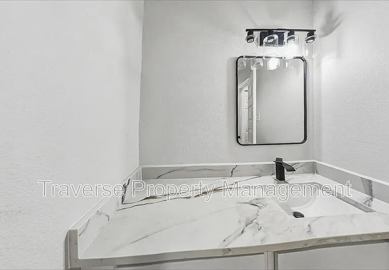 3716 Clotell Dr — Photo 20