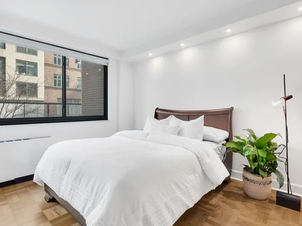 40 East 80th Street 2C image 4 of 5