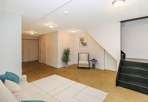 3rd image of 264 Saratoga Ave #1DU