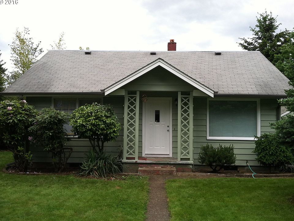 1st image of 4318 NE 42nd St