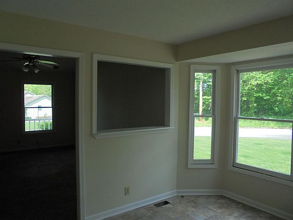 3rd image of 2746 Union Hall Rd