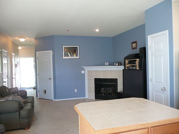 Light & Bright Living Area