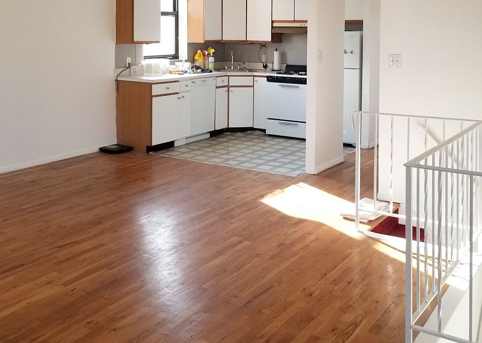 1st image of 31-34 12th St #3