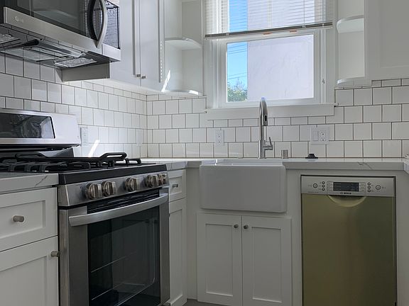 5th image of 512 S Idaho St #A