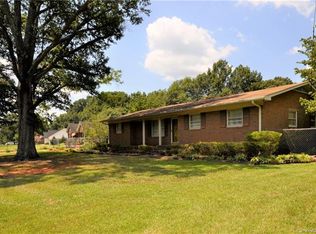 11013 S Hampton Dr, Charlotte, NC 28227