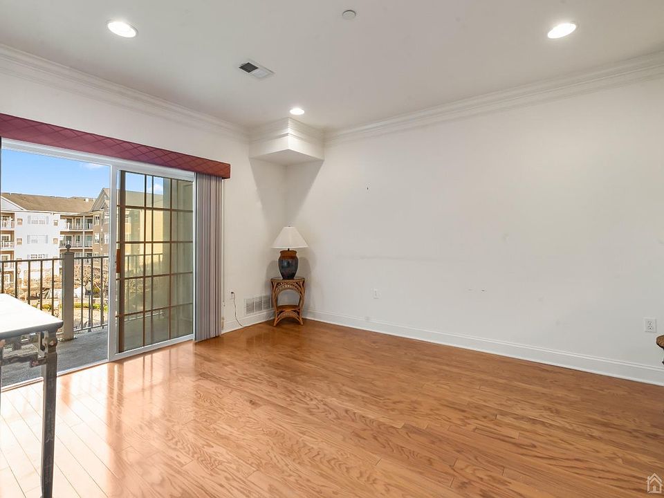 540 Cranbury Rd East Brunswick NJ Zillow